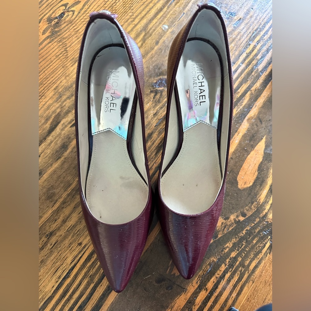 Michael Kors maroon pumps